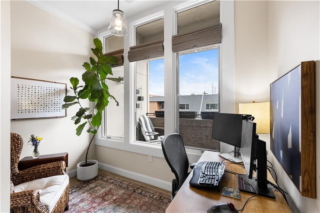 2929 McGee Trafficway — photo 31