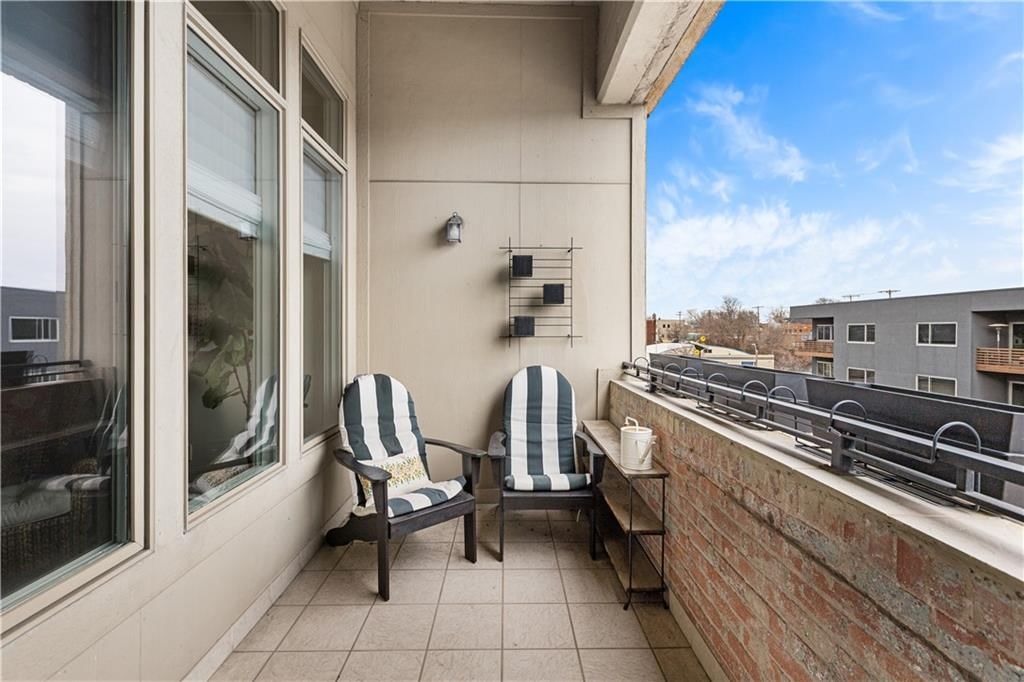2929 McGee Trafficway — photo 37
