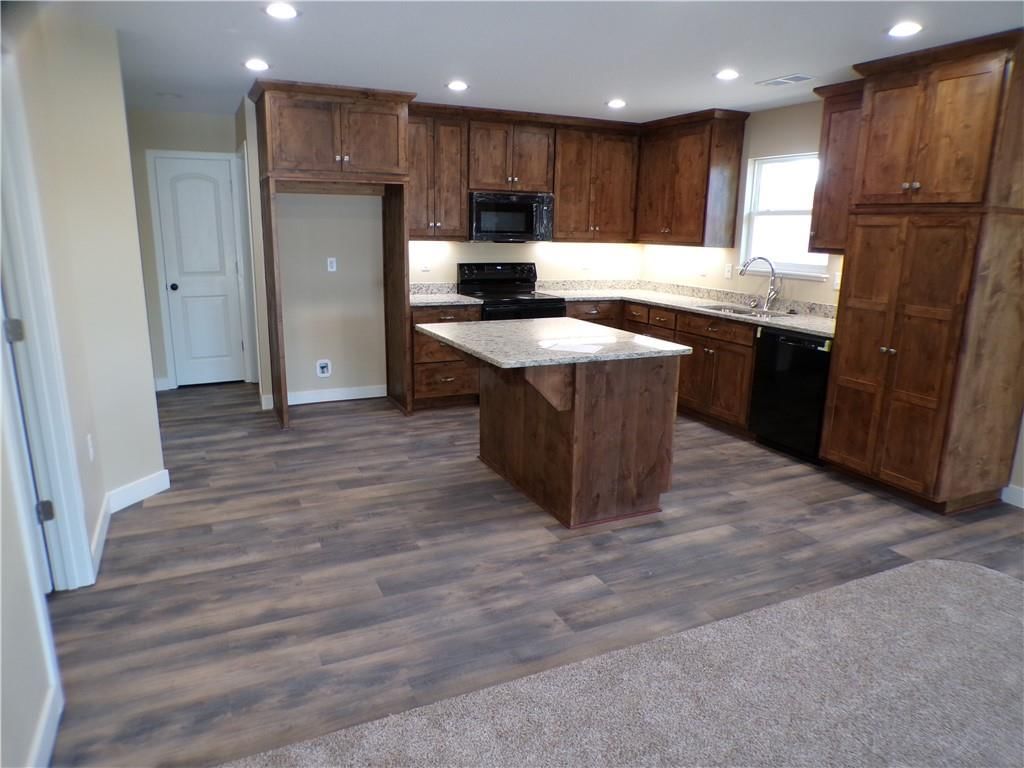 309 S 5th Street — photo 3