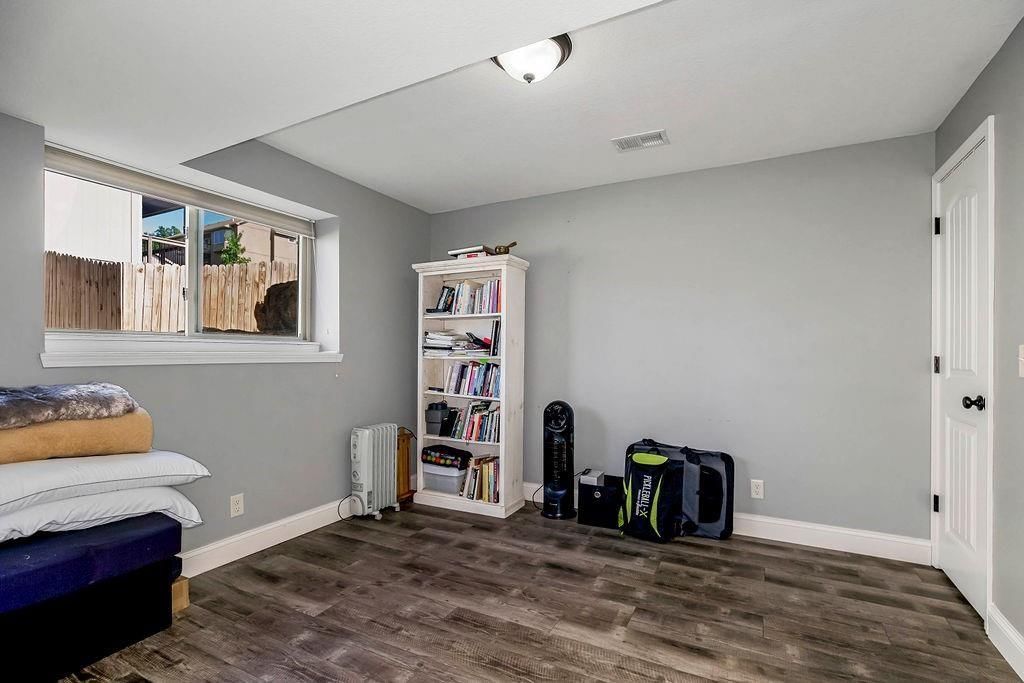 803 SW Apple Grove Court — photo 22