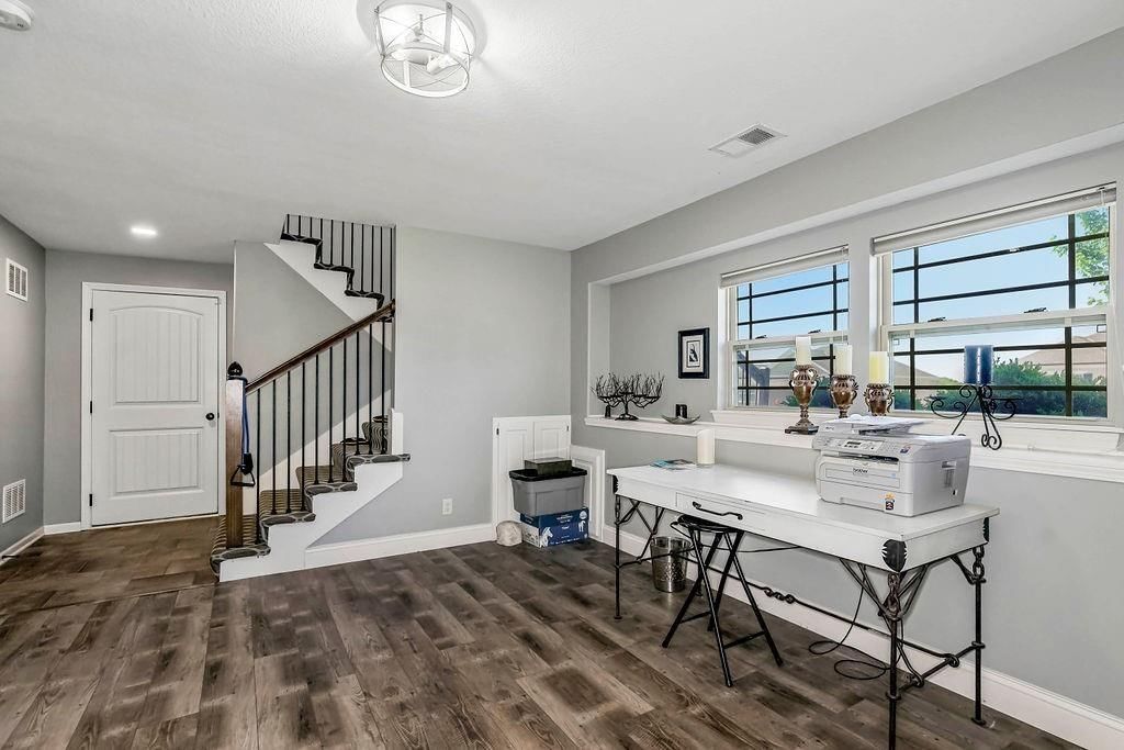 803 SW Apple Grove Court — photo 24