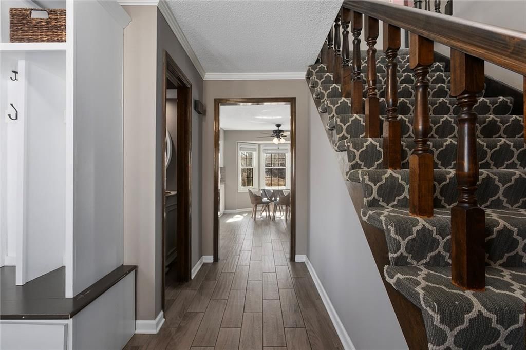 9709 N Harrison Street — photo 4