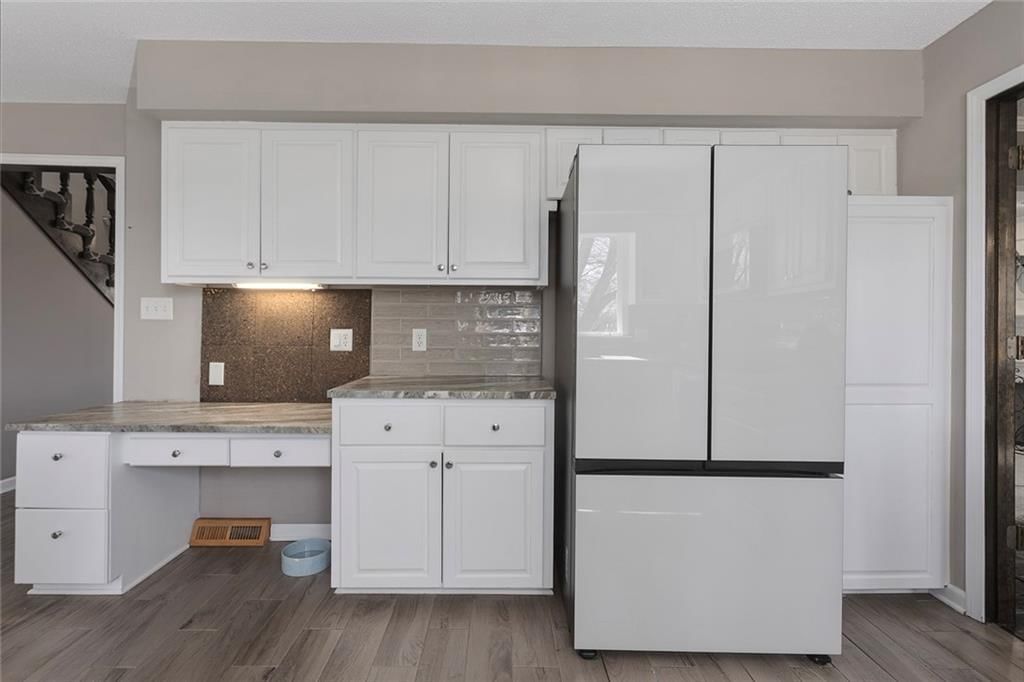 9709 N Harrison Street — photo 12