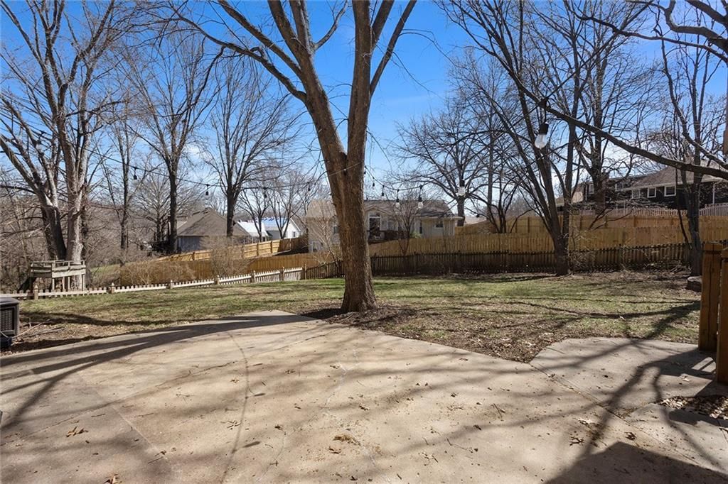 9709 N Harrison Street — photo 46