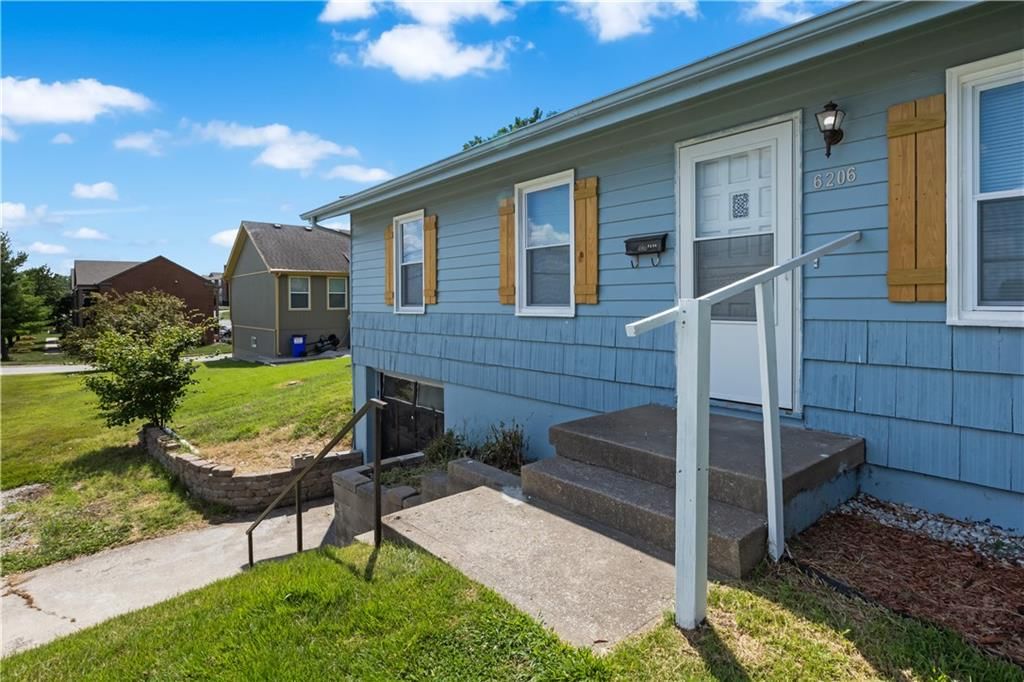 6206 NE Antioch Road — photo 3
