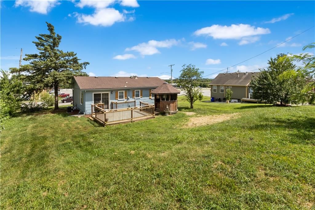 6206 NE Antioch Road — photo 32