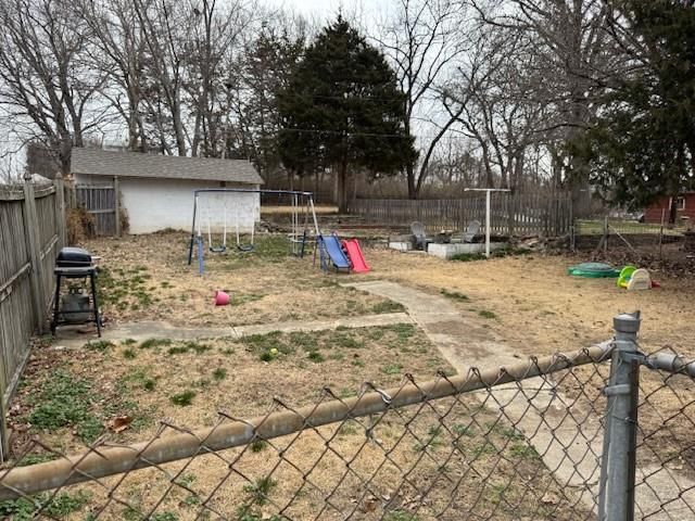 11100 E 11th Street S — photo 27