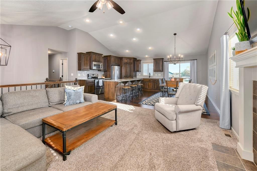 9004 SW 9th Terrace Court — photo 9