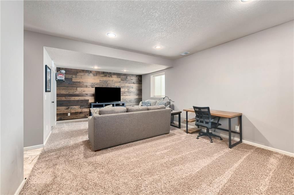 9004 SW 9th Terrace Court — photo 29