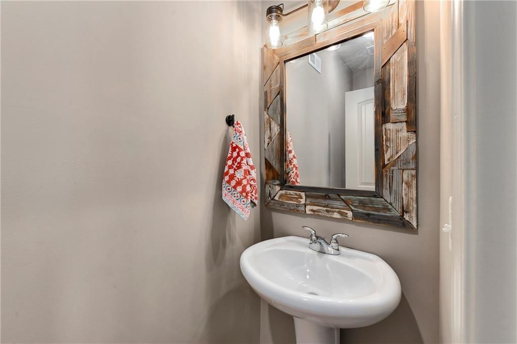 9004 SW 9th Terrace Court — photo 32