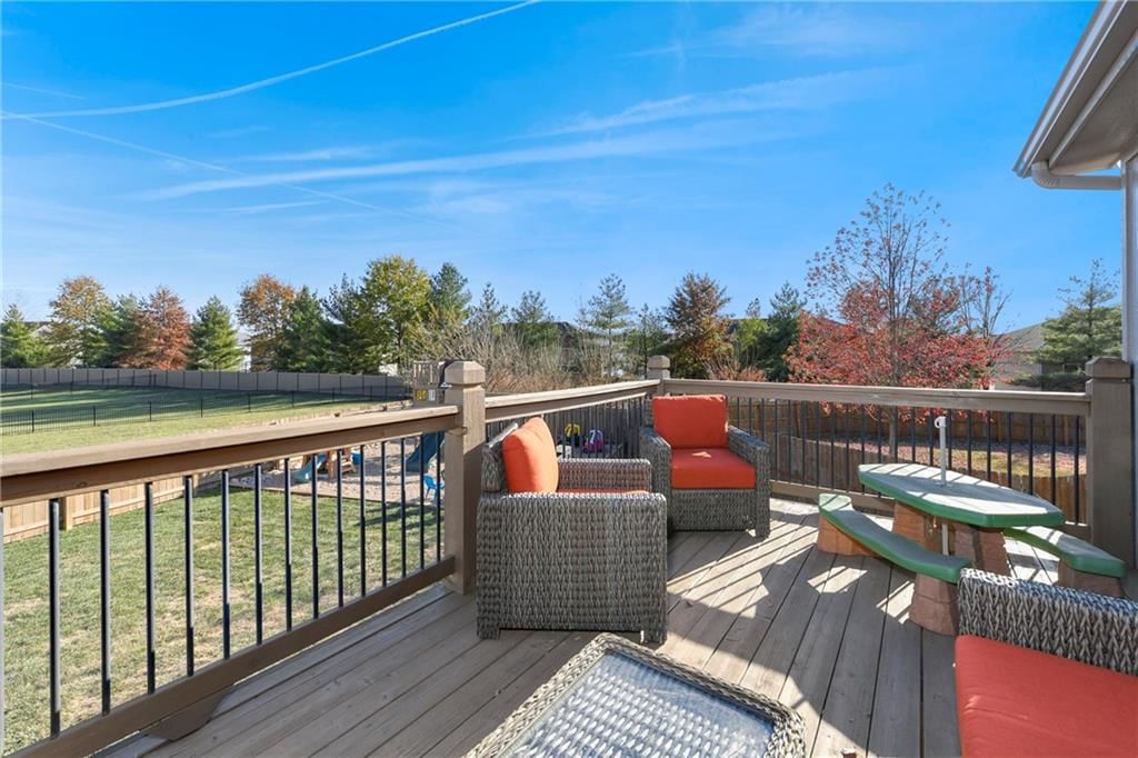 9004 SW 9th Terrace Court — photo 34