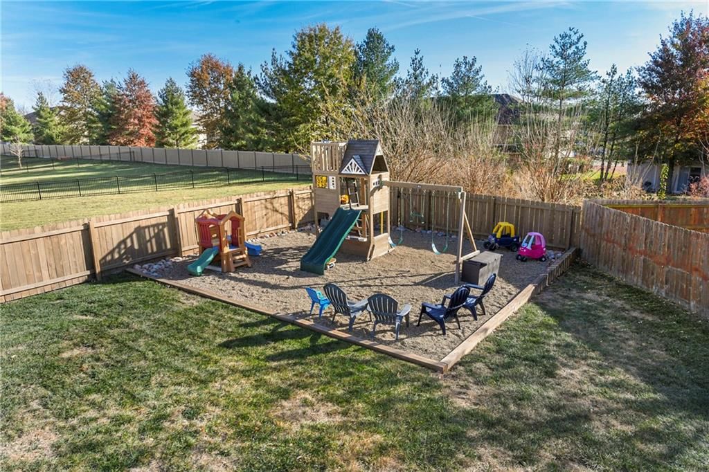 9004 SW 9th Terrace Court — photo 39