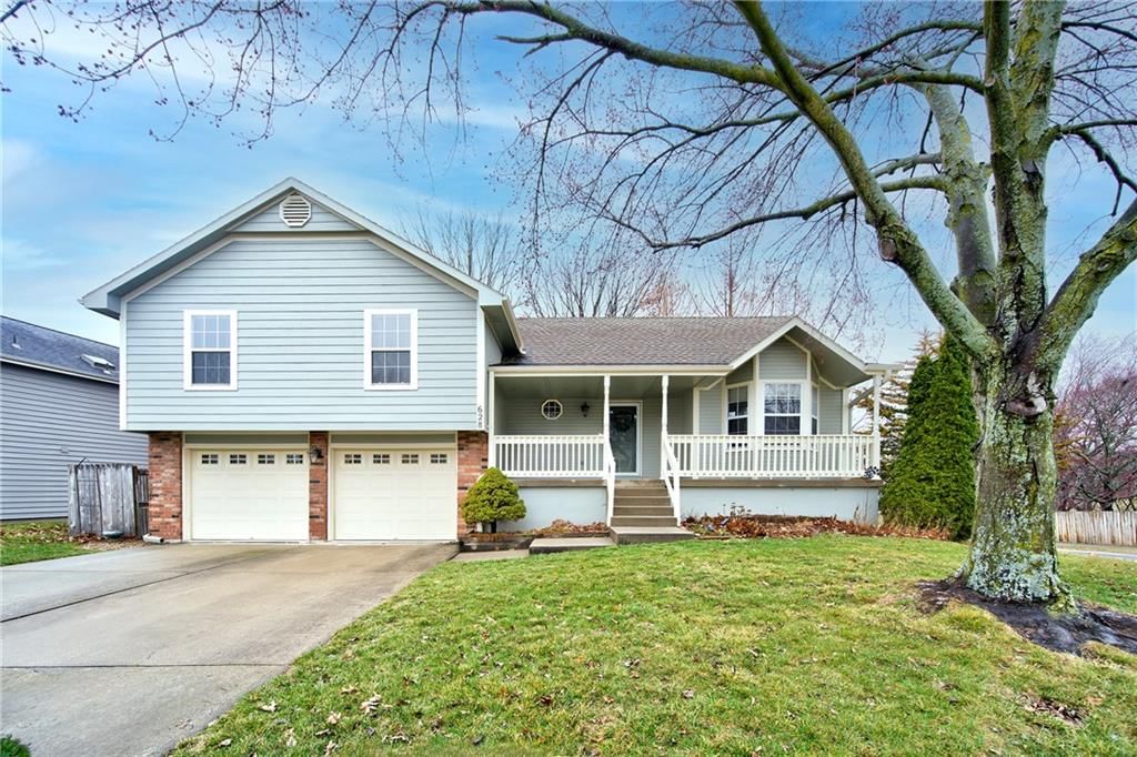 628 SE Ashton Drive, Lee's Summit, MO