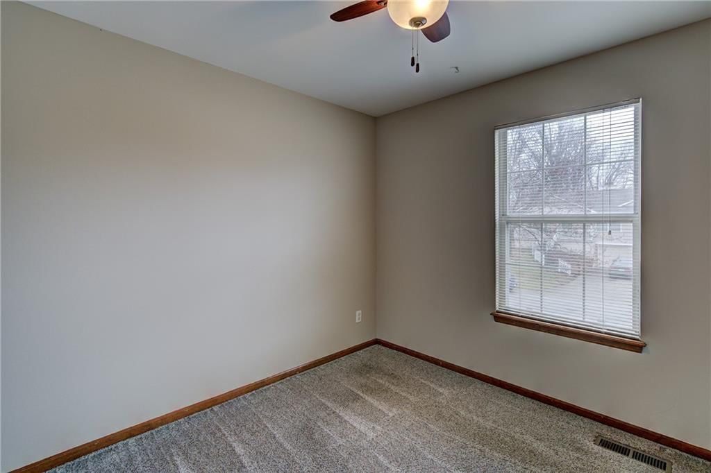 628 SE Ashton Drive — photo 21