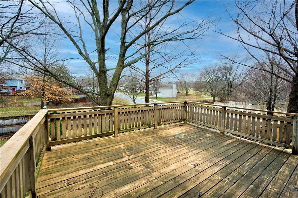 628 SE Ashton Drive — photo 28