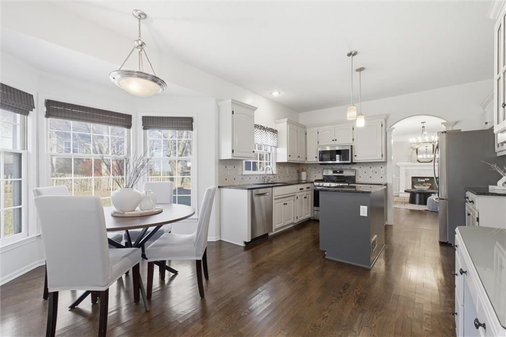 13810 Pembroke Lane — photo 13