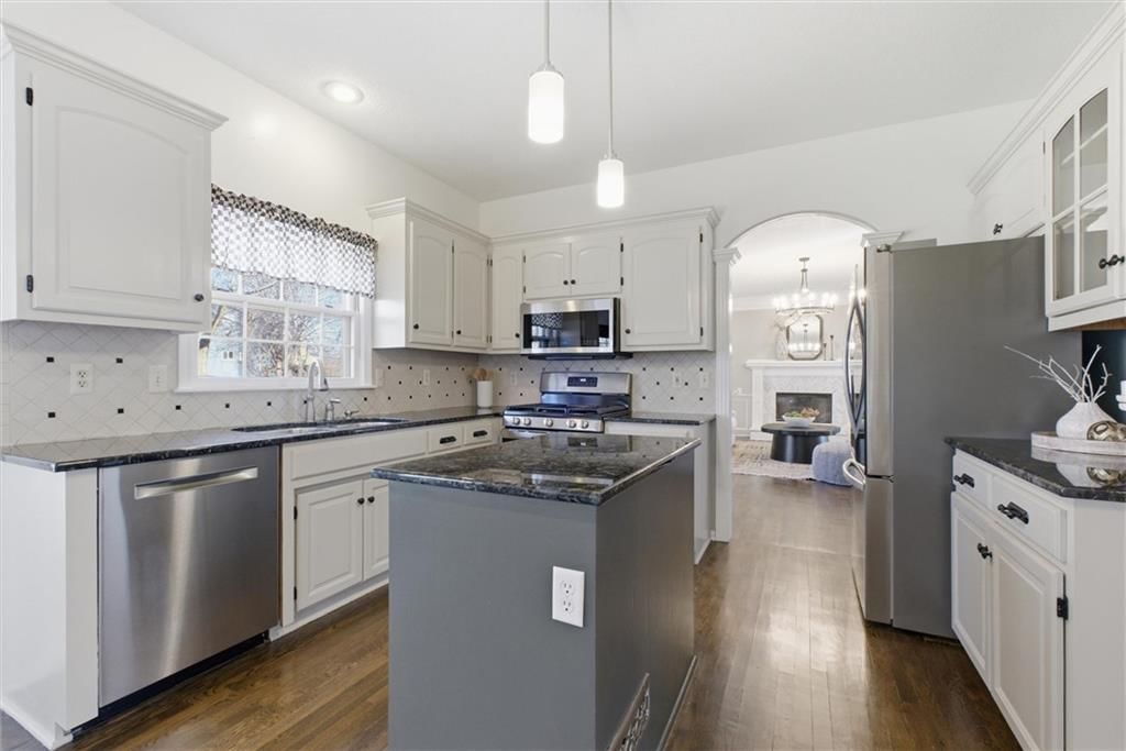 13810 Pembroke Lane — photo 15
