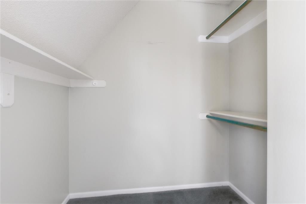 13810 Pembroke Lane — photo 33