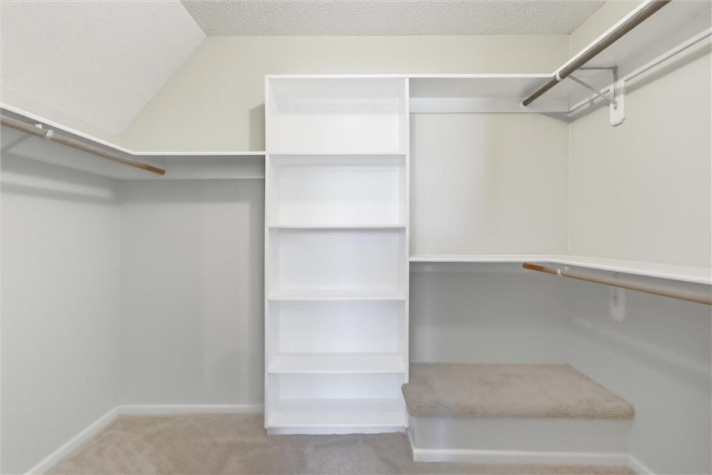 13810 Pembroke Lane — photo 35