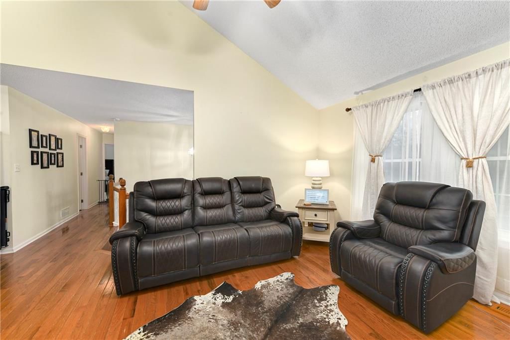 2925 Spring Garden Street — photo 7