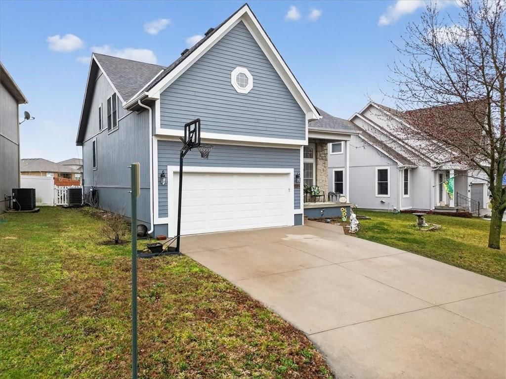 802 Redbud Drive — photo 5