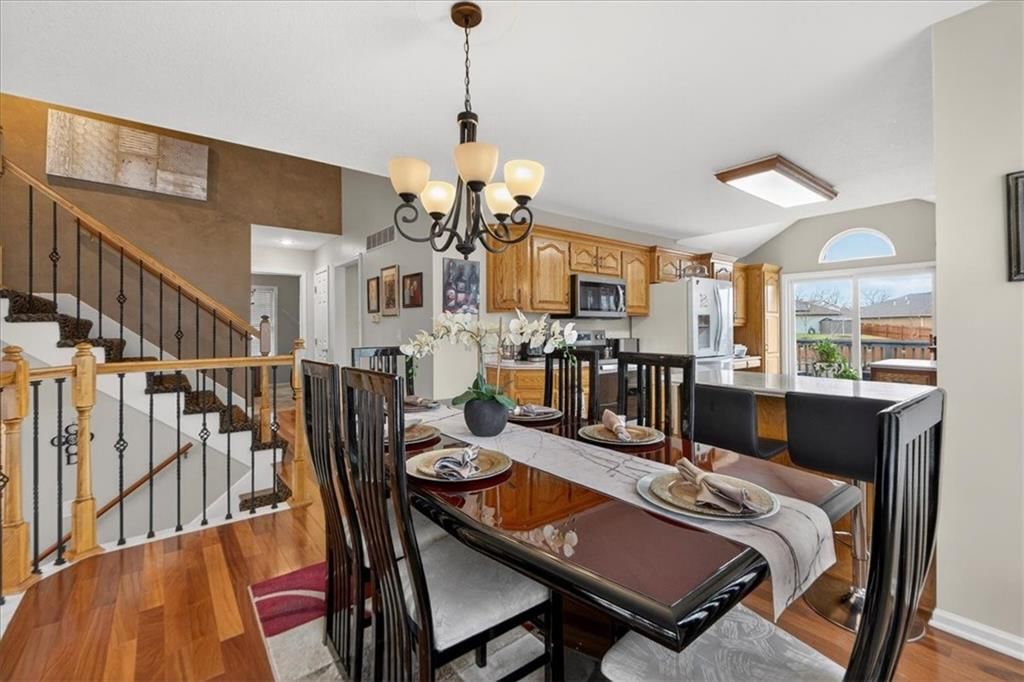 802 Redbud Drive — photo 14