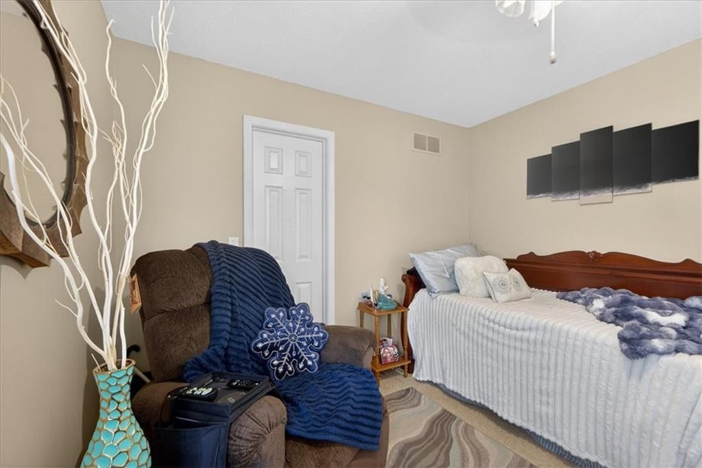 802 Redbud Drive — photo 30