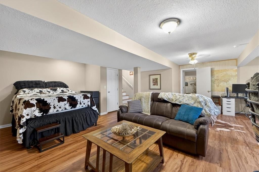 802 Redbud Drive — photo 42