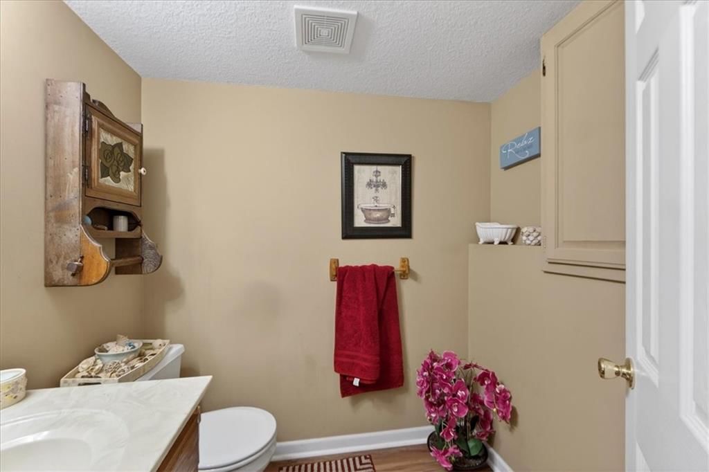 802 Redbud Drive — photo 49