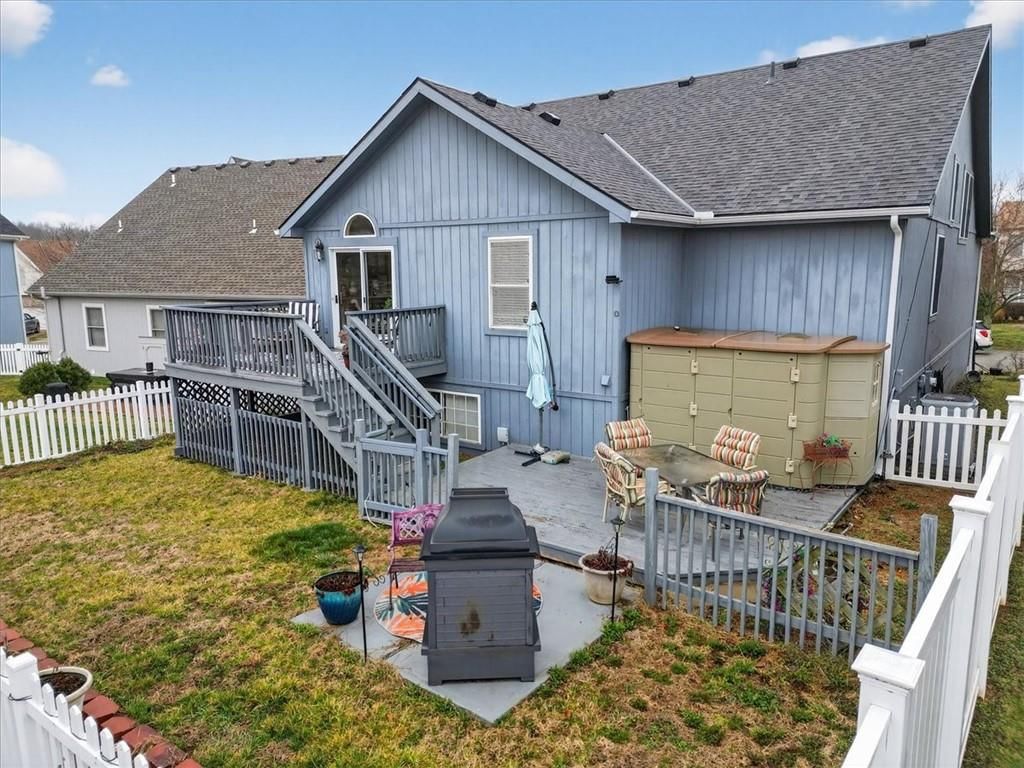 802 Redbud Drive — photo 50