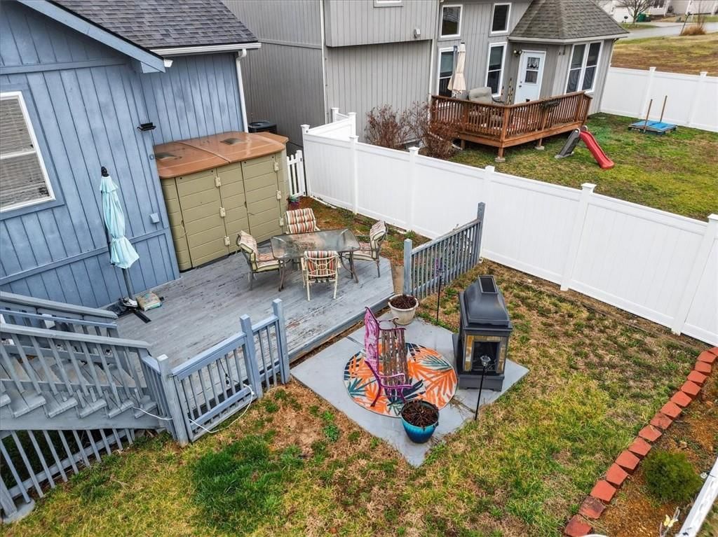 802 Redbud Drive — photo 55