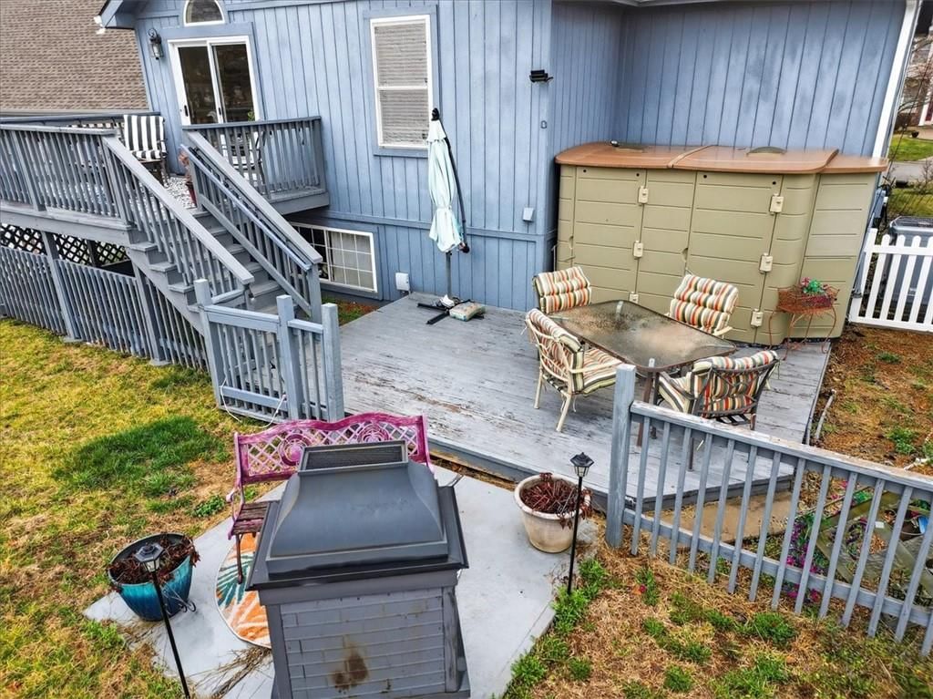 802 Redbud Drive — photo 57