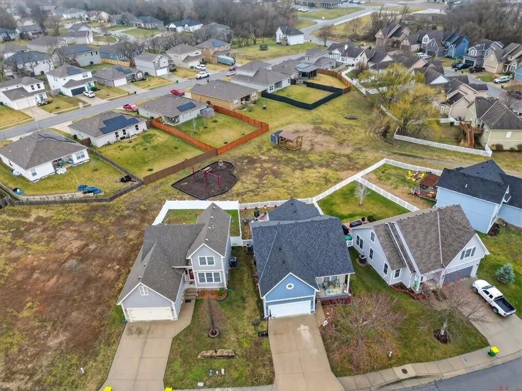 802 Redbud Drive — photo 63
