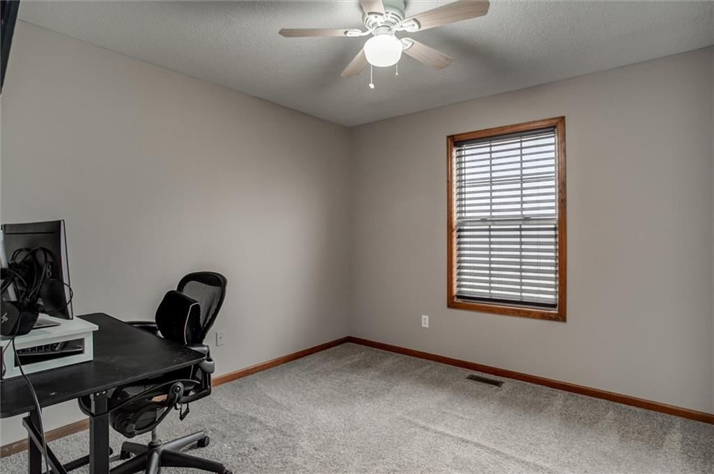 801 SW Misty Glen N/A — photo 23