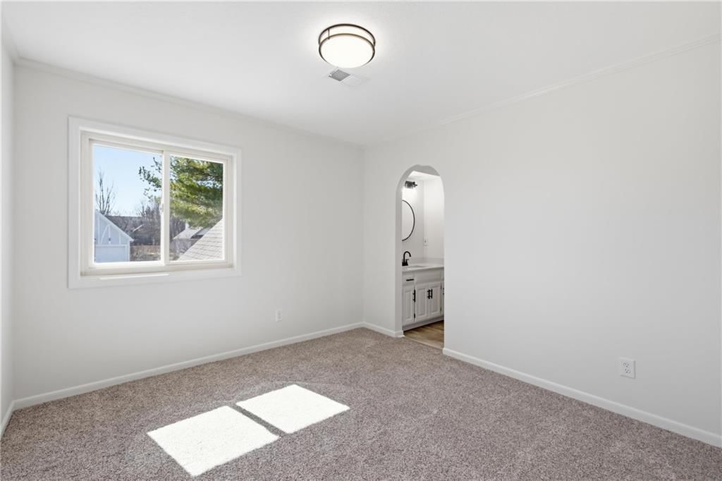 220 SW Green Teal Street — photo 13