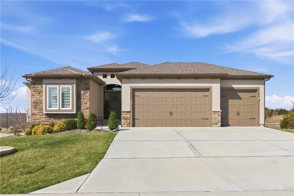 11230 S Zarda Drive — photo 2