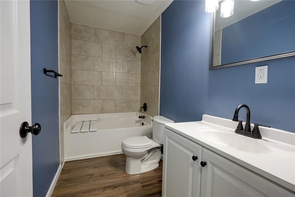 11215 E 49th Street — photo 12