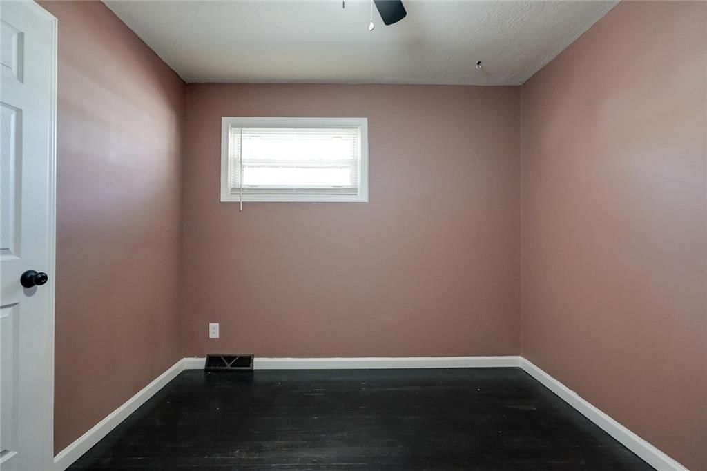 11215 E 49th Street — photo 14