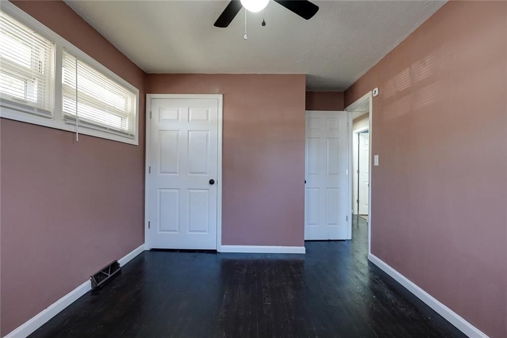11215 E 49th Street — photo 17