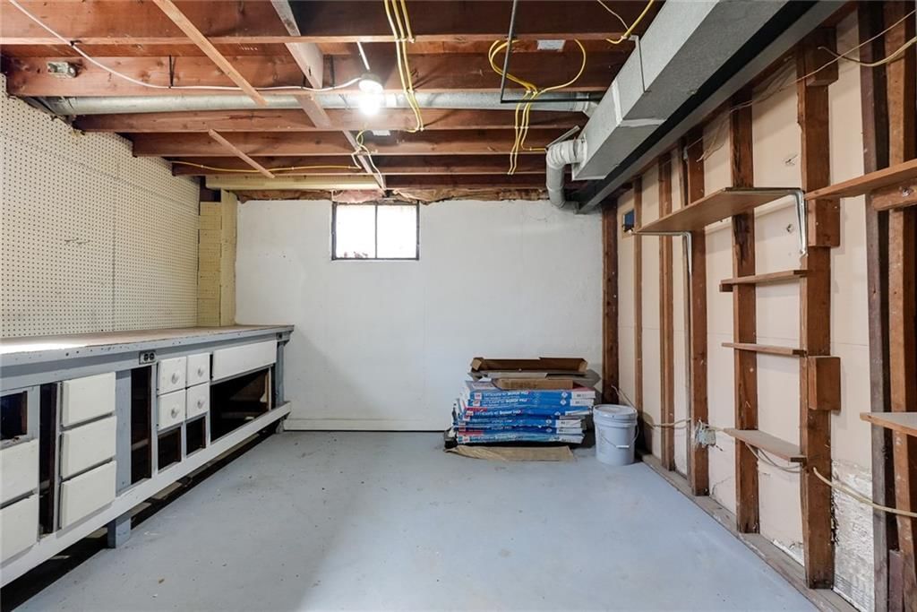 11215 E 49th Street — photo 32