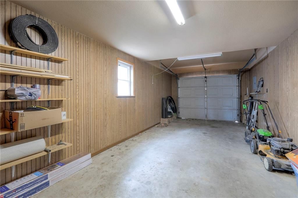 406 E Washington Street — photo 29