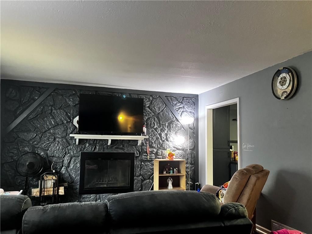 1204 Blueberry Drive — photo 3