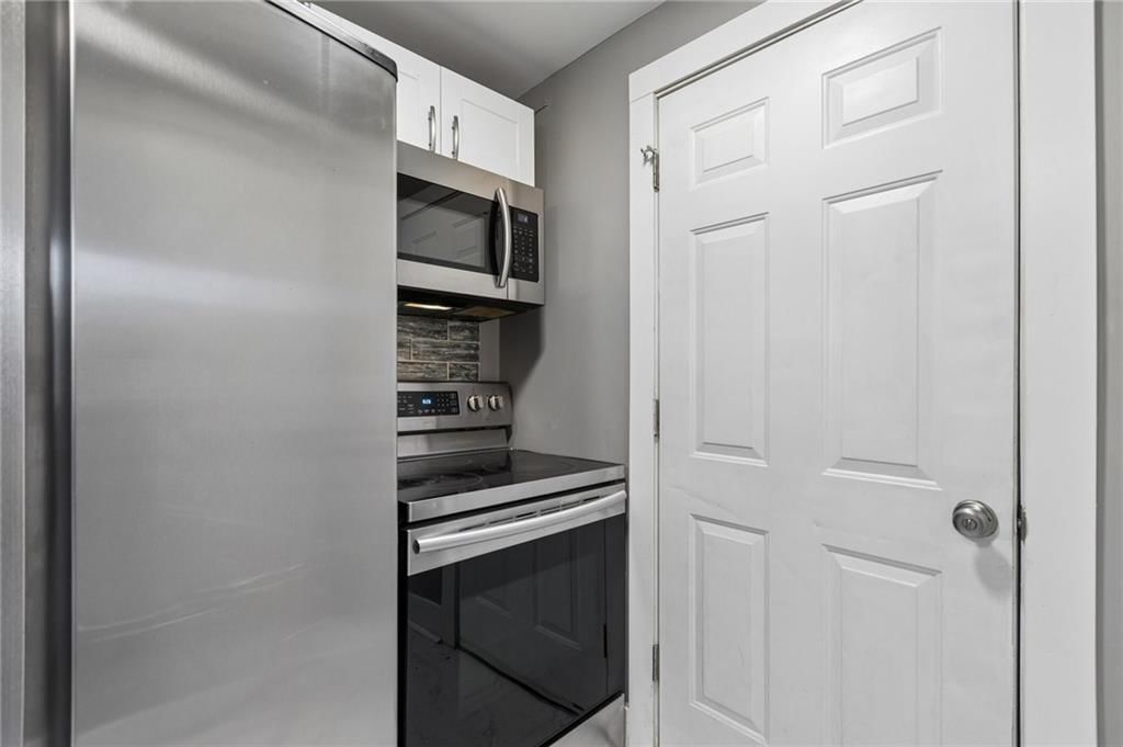 5038 S Benton Avenue — photo 9