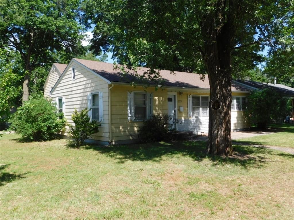 529 Hobson Place — photo 2