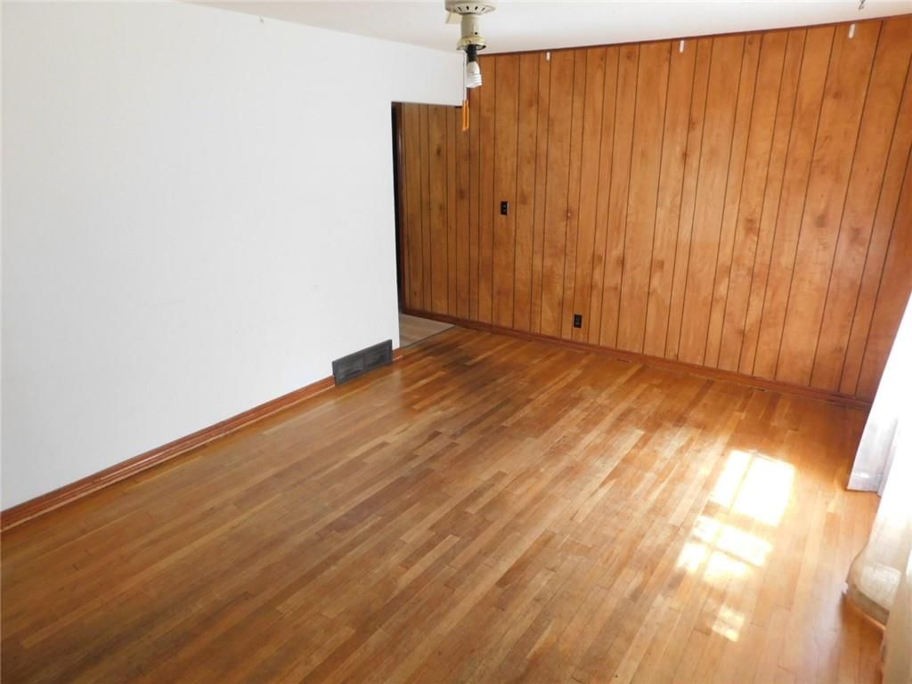 529 Hobson Place — photo 4
