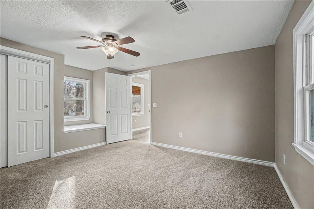 3636 NE Antioch Road — photo 3
