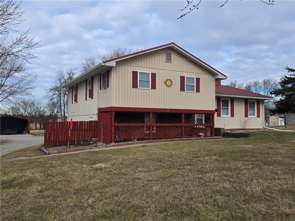 32188 Osawatomie Road — photo 2