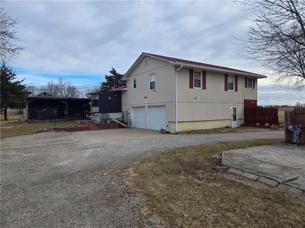 32188 Osawatomie Road — photo 3