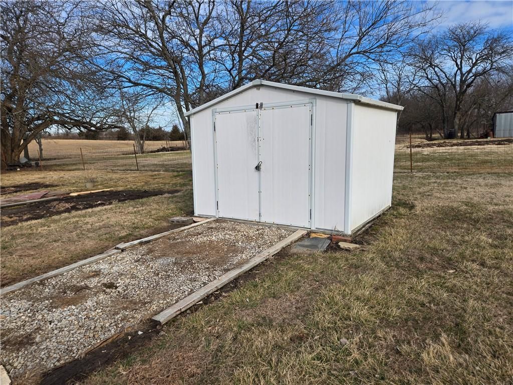 32188 Osawatomie Road — photo 5