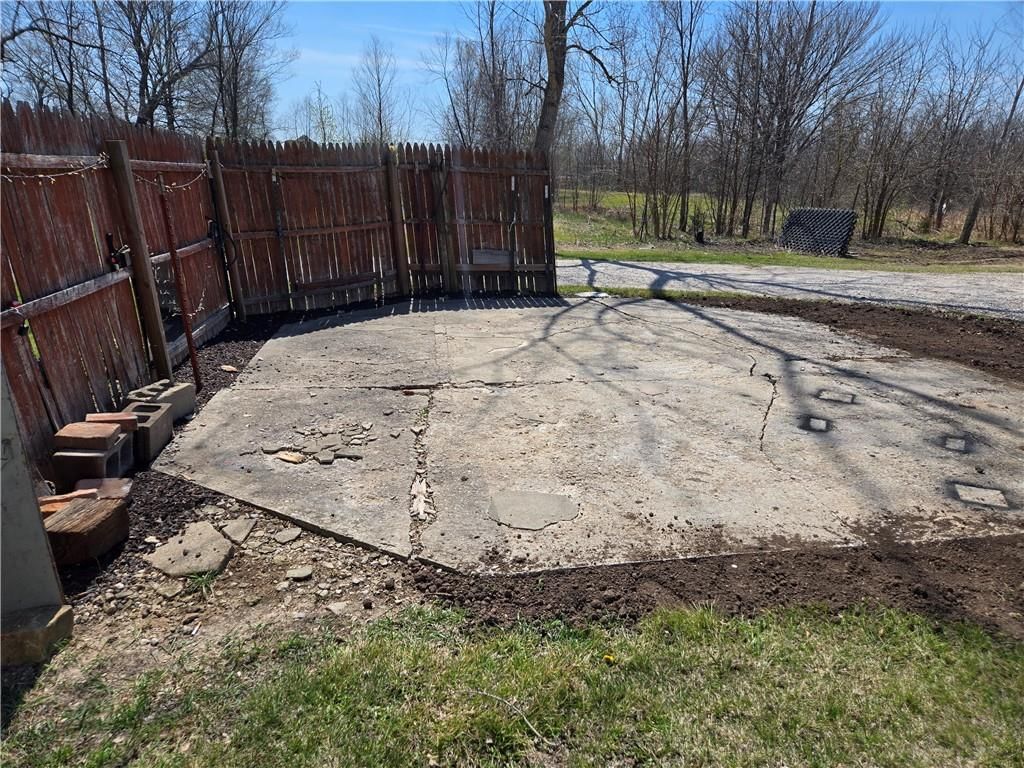32188 Osawatomie Road — photo 64